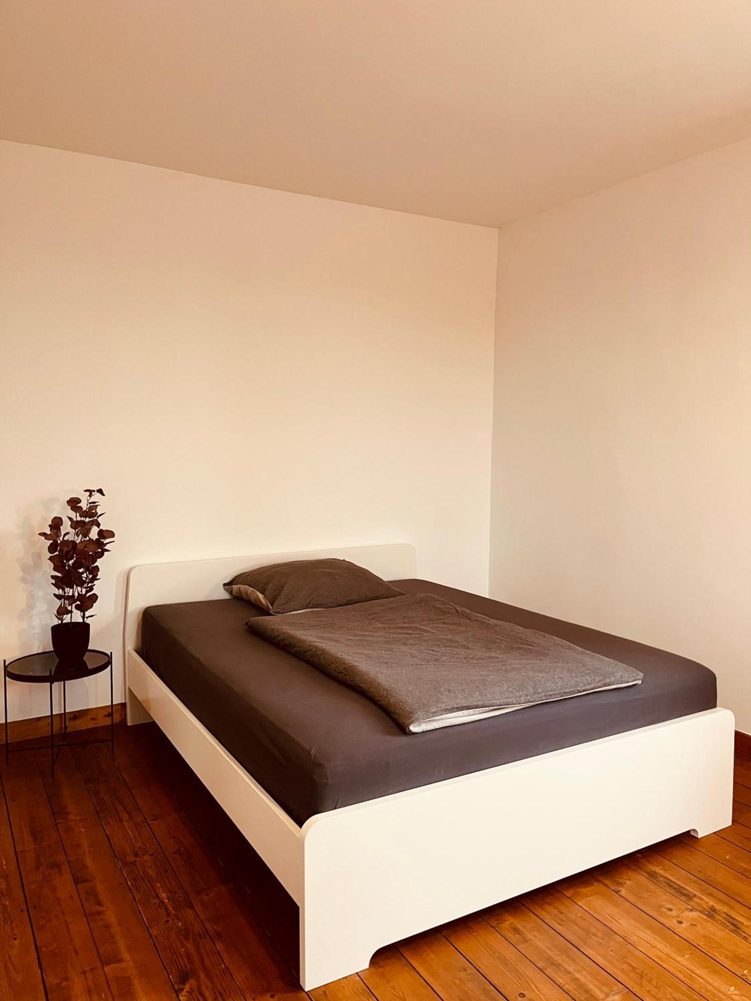B E D & A G E D E S I G N -Extra Large- Wunderschoene Komplette Wohnung Mit Viel Platz & 4 Schlafzimmer B E D & A G E D E S I G N -Small- Wunderschoenes Zimmer Mit Bad Rechnungserstellung Fuer Geschaeftsreisende & Firmen Hünxe エクステリア 写真