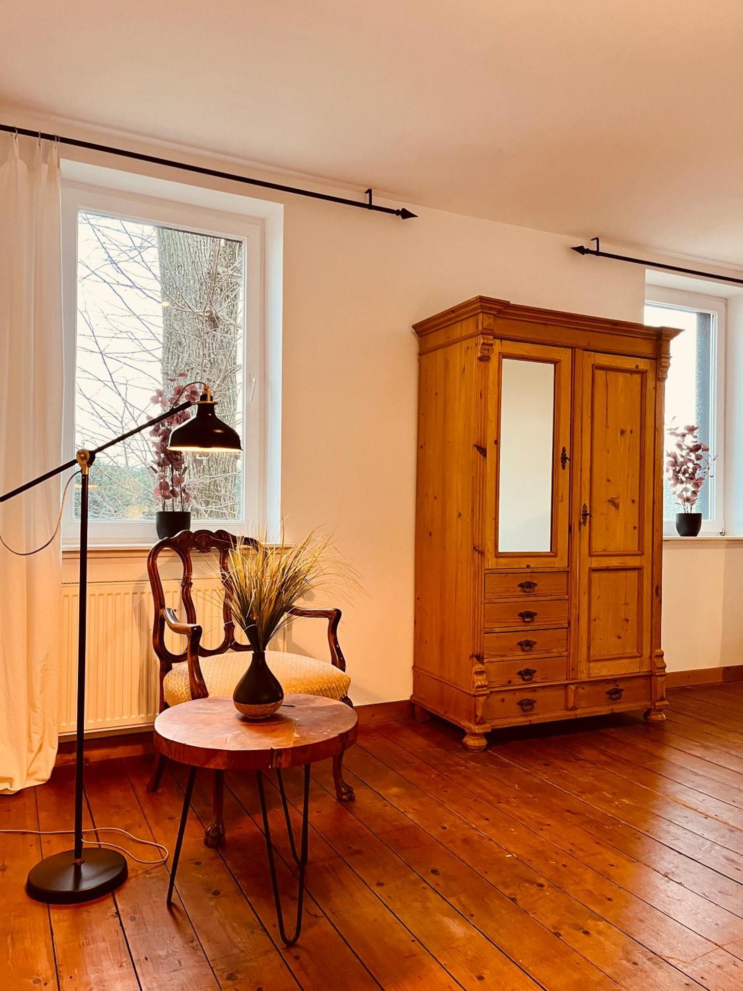 B E D & A G E D E S I G N -Extra Large- Wunderschoene Komplette Wohnung Mit Viel Platz & 4 Schlafzimmer B E D & A G E D E S I G N -Small- Wunderschoenes Zimmer Mit Bad Rechnungserstellung Fuer Geschaeftsreisende & Firmen Hünxe エクステリア 写真