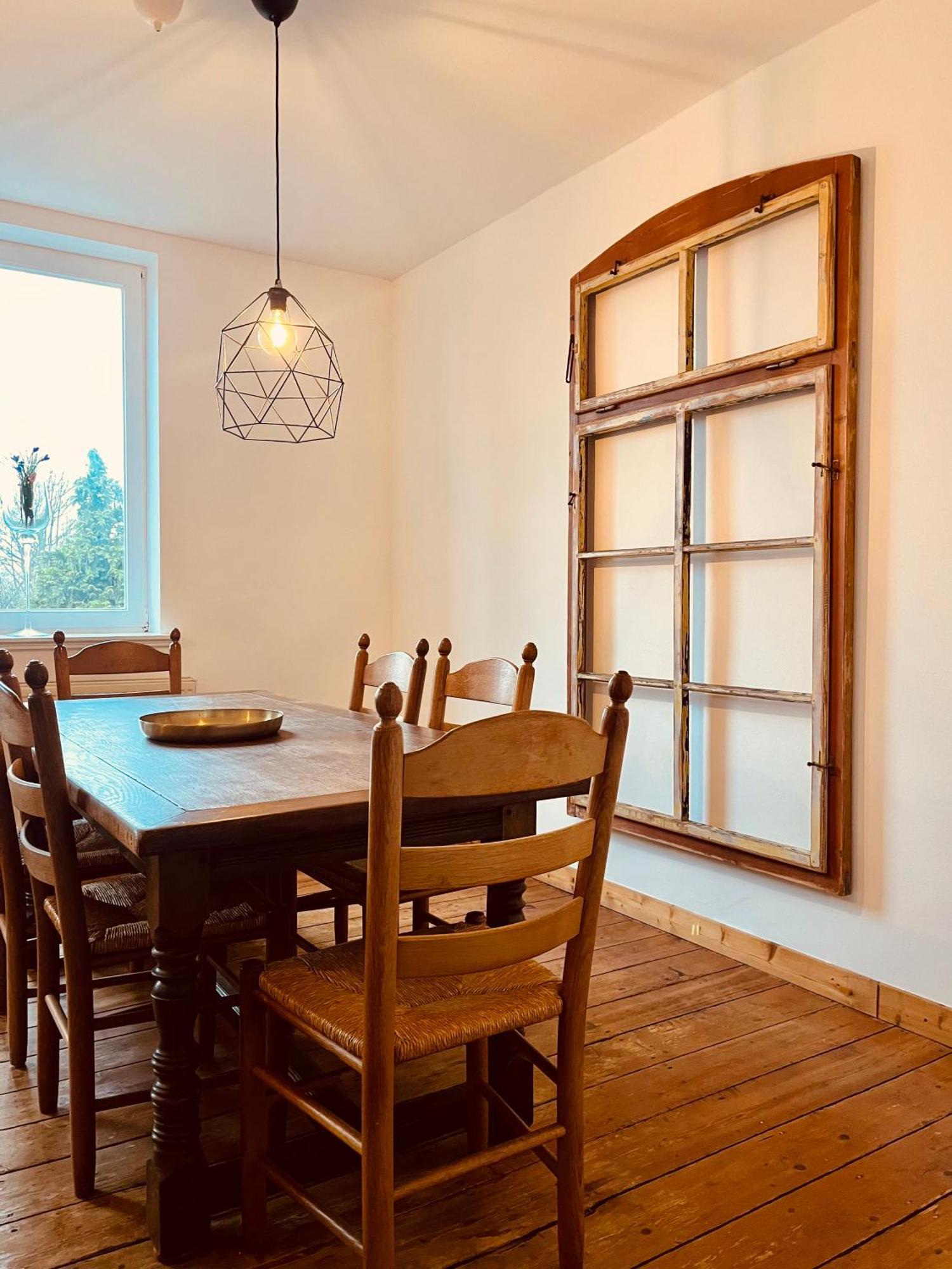 B E D & A G E D E S I G N -Extra Large- Wunderschoene Komplette Wohnung Mit Viel Platz & 4 Schlafzimmer B E D & A G E D E S I G N -Small- Wunderschoenes Zimmer Mit Bad Rechnungserstellung Fuer Geschaeftsreisende & Firmen Hünxe エクステリア 写真